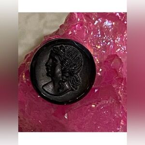 👑 Vintage Black Mourning Glass Miniature Cameo #5139